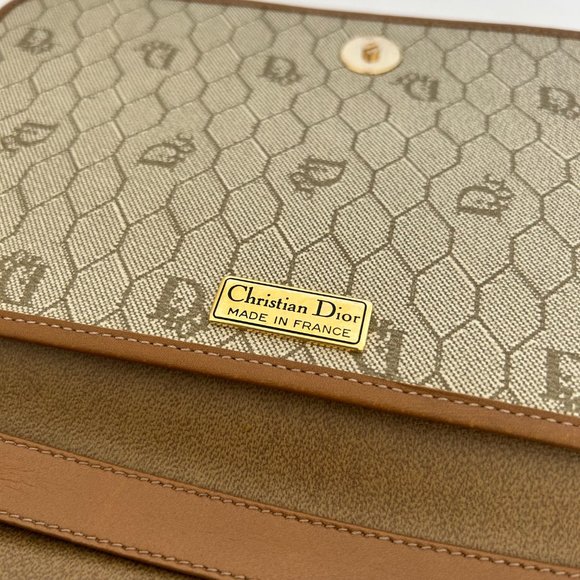 Dior Honeycomb Three-Way Clutch with Small Pouch - Picture 7 of 16